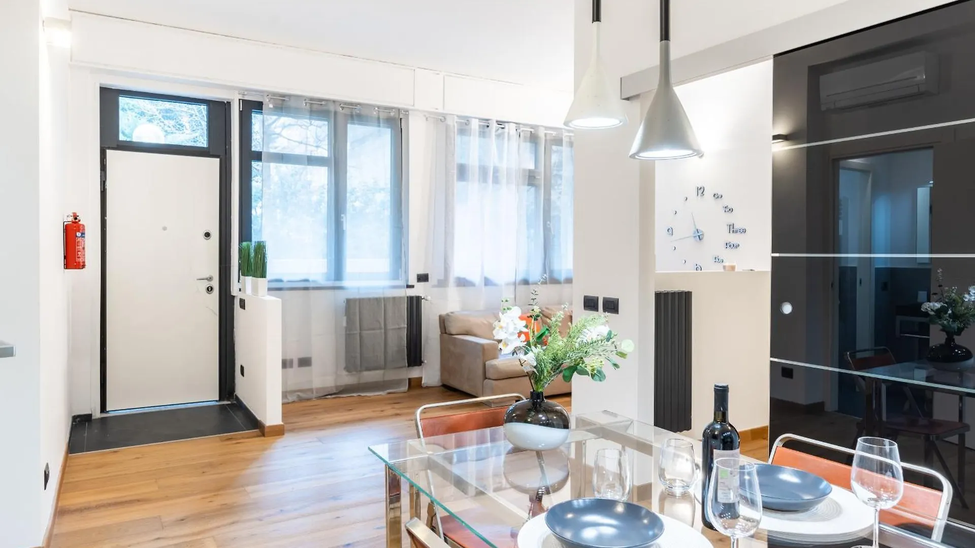 Exclusive Suite1- Vicino Metro, Citylife, Stadio San Siro E Fiera Milano 0*,