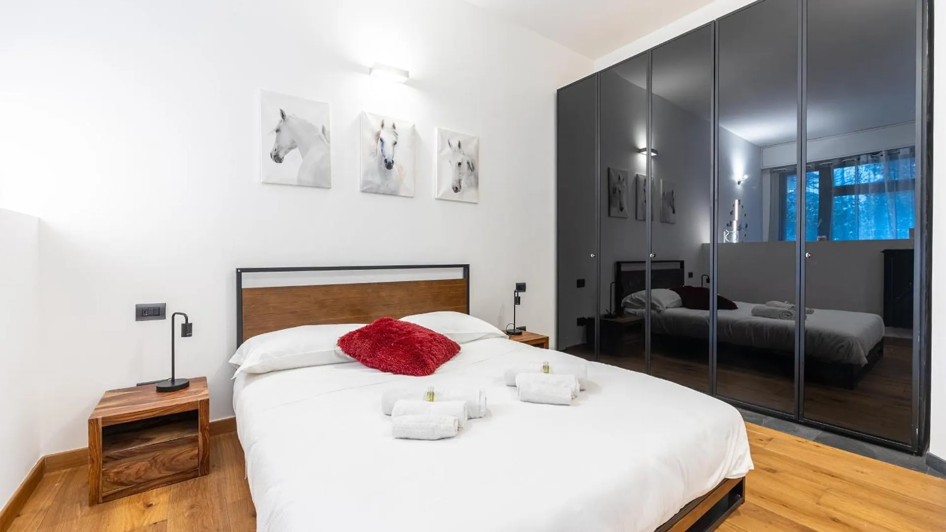Exclusive Suite1- Vicino Metro, Citylife, Stadio San Siro E Fiera Milán Apartmán