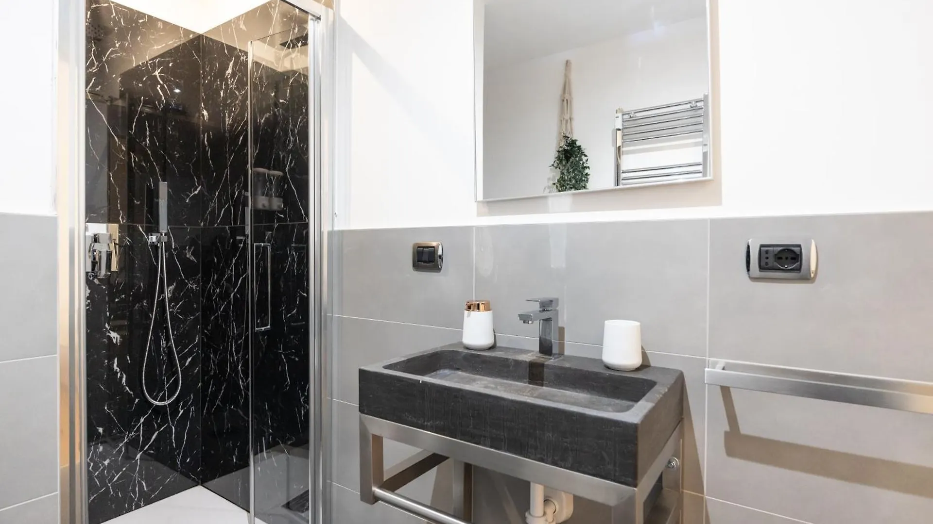 Exclusive Suite1- Vicino Metro, Citylife, Stadio San Siro E Fiera Milán